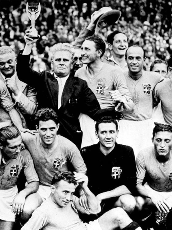 Vittorio Pozzo ledet Italia til seier i VM i 1938.