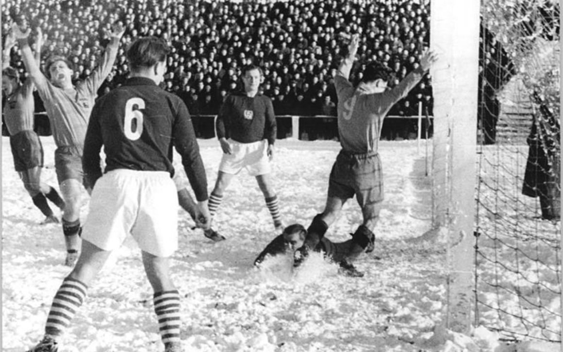 Lokomotive Leipzig mot Dynamo Dresden i 1957.
